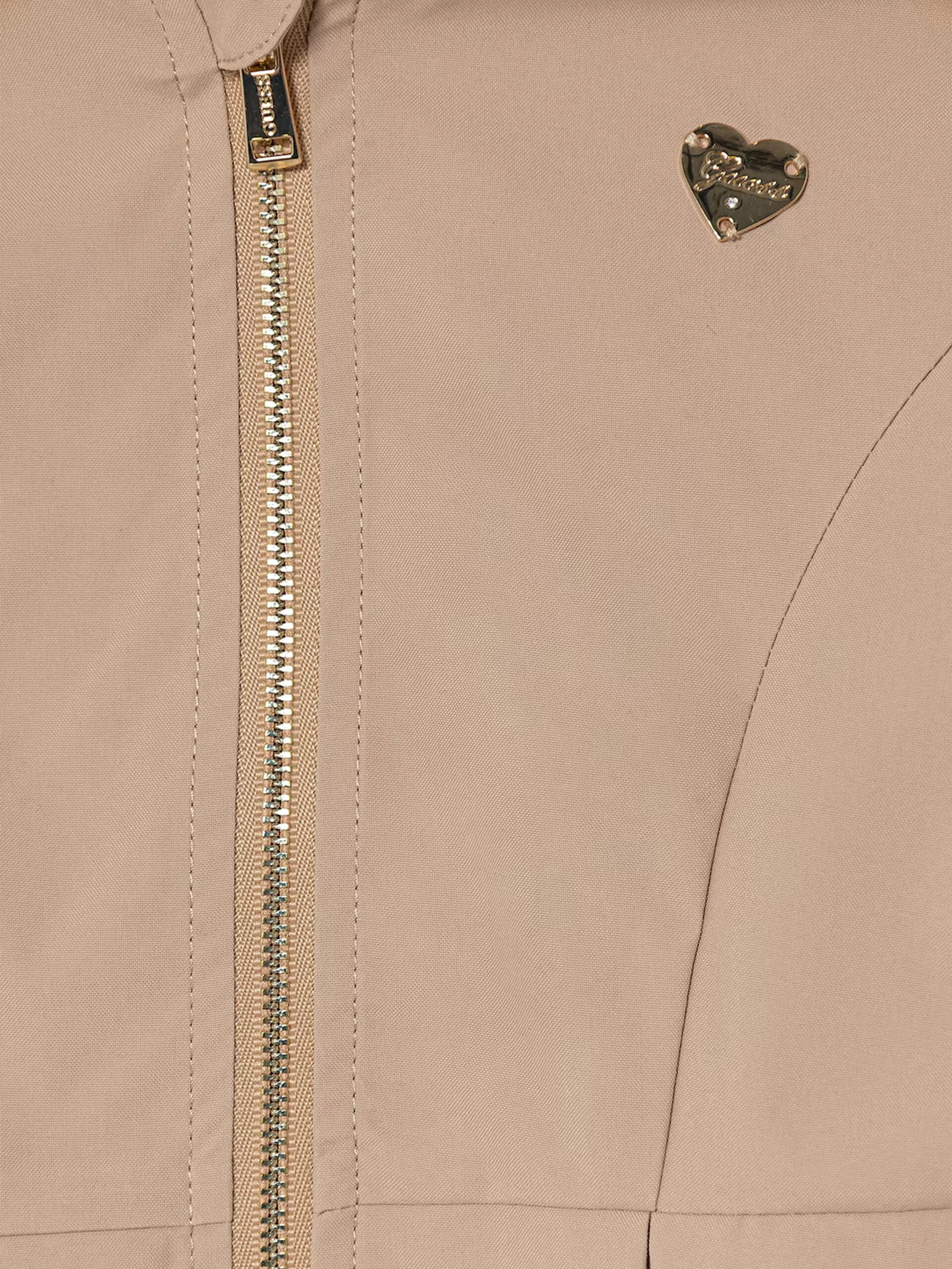 Parka - Image 4